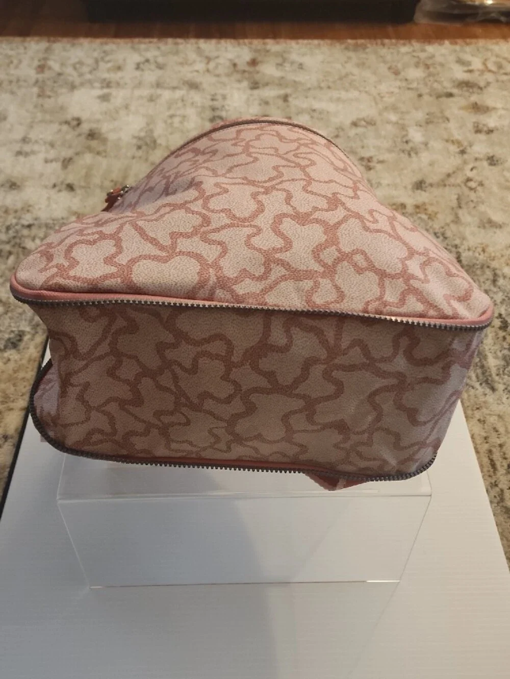 Tous Kaos New Colores Pink Patterned Backpack with Bear Charm. EUC. 33×38×6